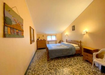 CAMERA 2 - Attico via Circonvallazione Mombrisone, 48, Chiusa di Pesio - foto 15