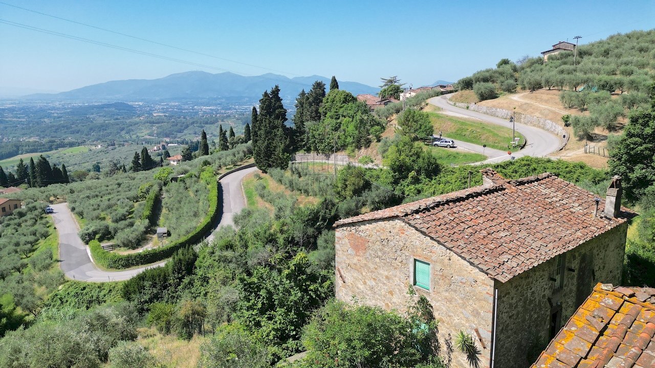 vendesi rustico con  giardino capannori luccaDJI_0 - Casale Via Tofori, Lucca - foto 1