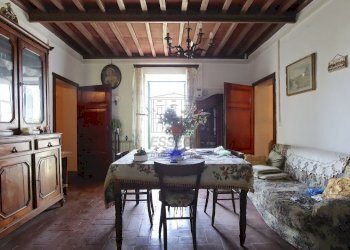 vendesi rustico con  giardino capannori luccaIMG_2 - Casale Via Tofori, Lucca - foto 10