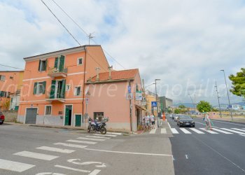 Porto Vado-04.jpg - Trilocale Via Madonnetta 2, Vado Ligure - foto 29