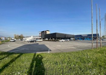 WhatsApp Image 2024-07-23 at 17.47.09.jpeg - Locale Commerciale Via Don Bergomi 64, Brescia - foto 5