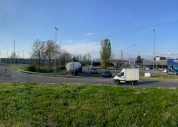 WhatsApp Image 2024-07-23 at 17.47.10 (1).jpeg - Locale Commerciale Via Don Bergomi 64, Brescia - foto 6