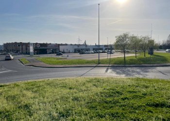 WhatsApp Image 2024-07-23 at 17.47.16.jpeg - Locale Commerciale Via Don Bergomi 64, Brescia - foto 9