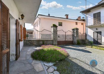 cortile - Casa semi indipendente Via Barge, 25, Paesana - foto 13