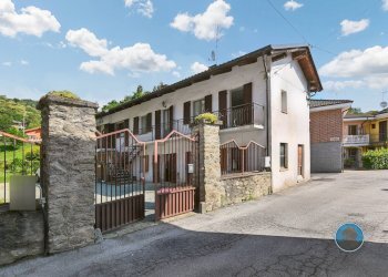 facciata  - Casa semi indipendente Via Barge, 25, Paesana - foto 16