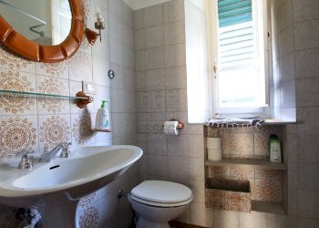 vendesi villa con giardino privato lucca IMG_2836. - Villa Via Gaetano Luporini 91, Lucca - foto 18