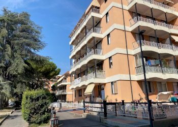 9.jpg - Box piazza xxv aprile  9, San Bartolomeo al Mare - foto 1