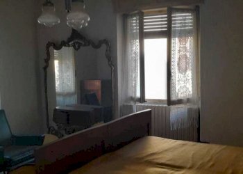 camera da letto - Porzione di casa Via Guglielmo Marconi, Ziano Piacentino - foto 8