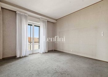 Camera da letto - Appartamento via Solferino, 16, Casale Monferrato - foto 11