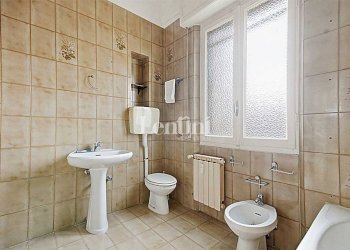 Bagno - Appartamento via Solferino, 16, Casale Monferrato - foto 13