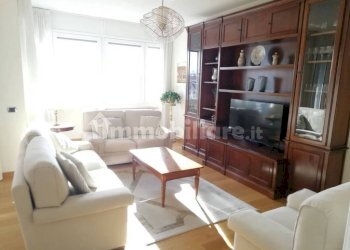 Salone - Quadrilocale via Monte Generoso, 8, Milano - foto 1