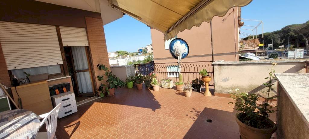 Balcone - Monolocale via del Biancospino, 2, Anzio - foto 1