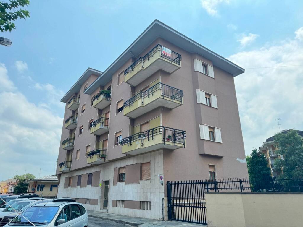 Facciata - Four-room apartment Cuneo (neighborhood Donatello) - photo 1