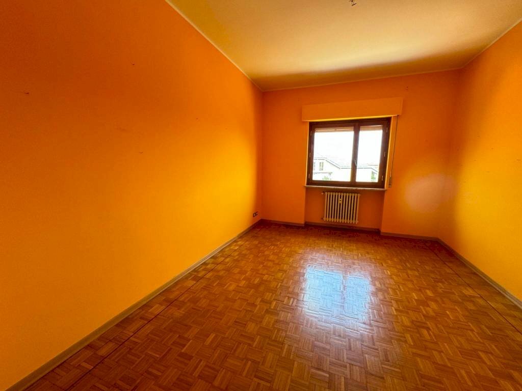 Stanza non arredata - Four-room apartment Cuneo (neighborhood Donatello) - photo 3