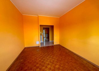 Stanza non arredata - Quadrilocale Cuneo (zona Donatello) - foto 5