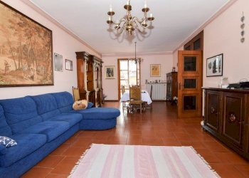 Villa Unifamiliare Castelnovo di Sotto - foto 1