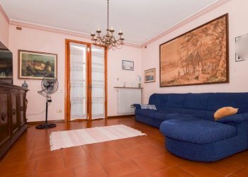 Villa Unifamiliare Castelnovo di Sotto - foto 2