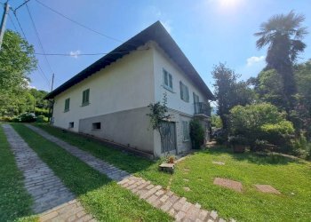 Giardino - Villa via Sant'Antonio, 19, Castelveccana - foto 2