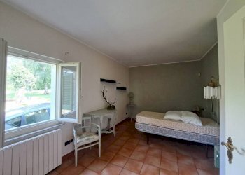Camera da letto - Villa via Sant'Antonio, 19, Castelveccana - photo 15