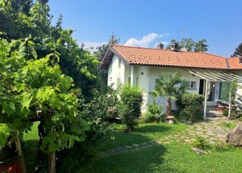 Giardino - Villa via Sant'Antonio, 19, Castelveccana - foto 31