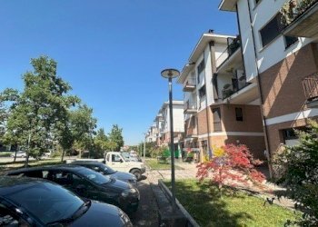 37.jpg - Commercial Premises Piazza Borsellino e Falcone 4, Salsomaggiore Terme - photo 1