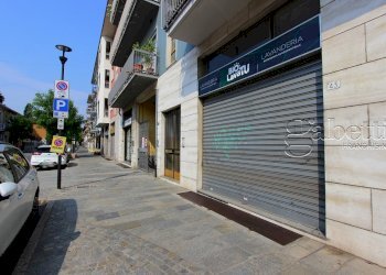 esterno - Commercial Premises Viale Villoresi, Nerviano - photo 1