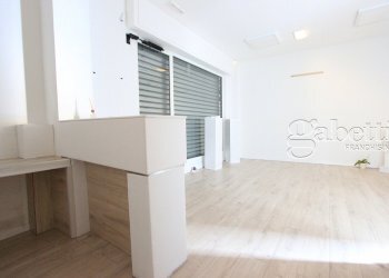 negozio - Commercial Premises Viale Villoresi, Nerviano - photo 2