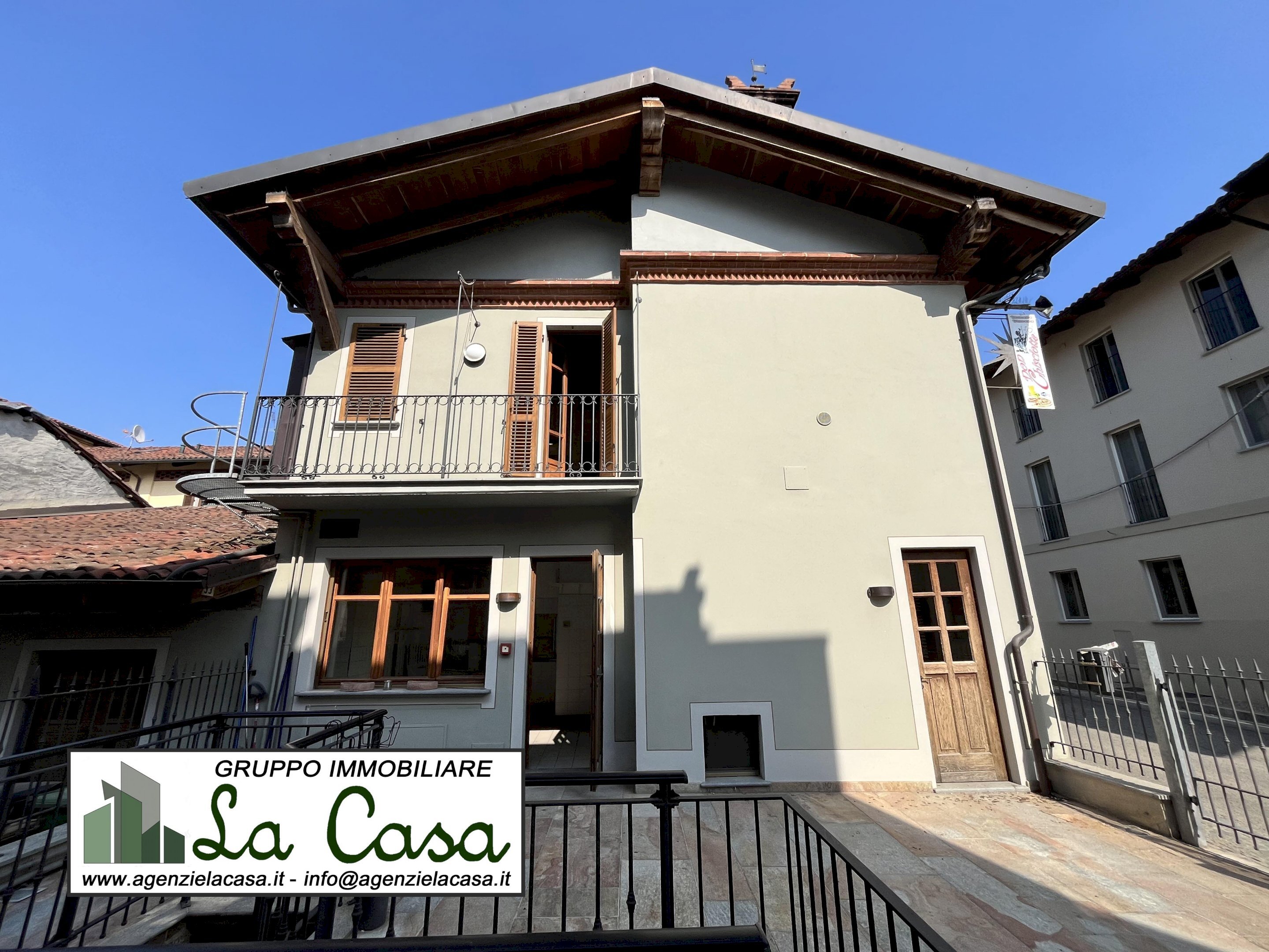 Esterno - Locale Commerciale via Vittorio Veneto, 33, Villanova d'Asti - foto 1