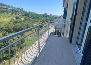 Appartamento via Piave, Vado Ligure - foto 1