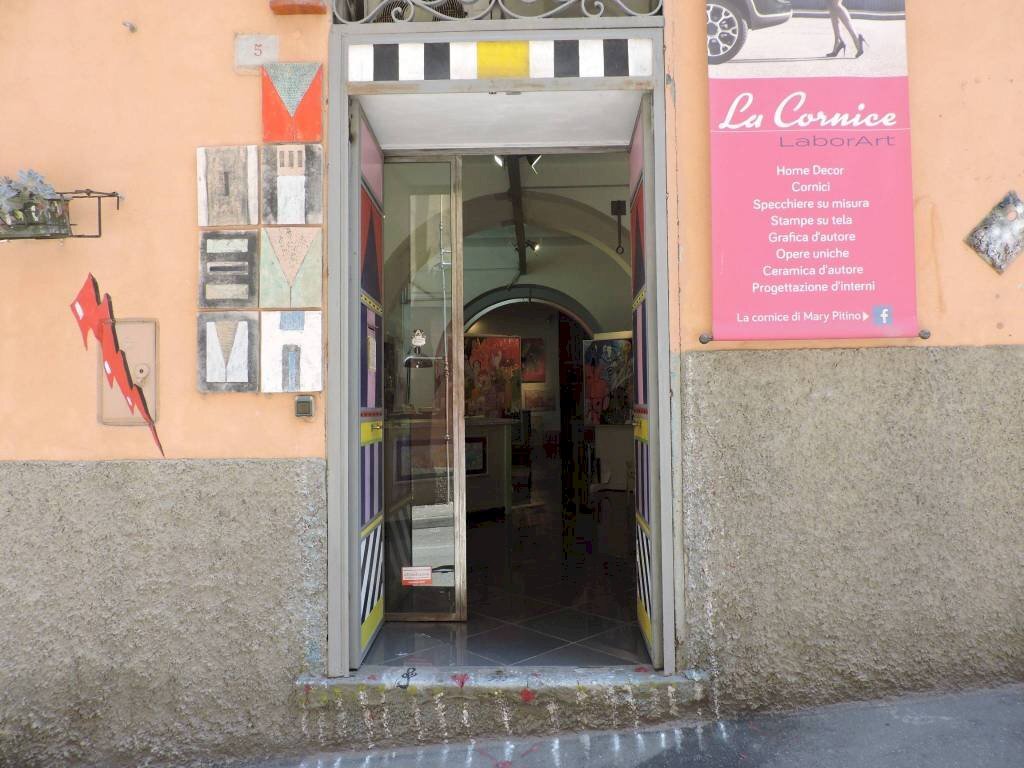 esterno - Negozio via Pietro Cristofoli, 5r, Genova (zona Sampierdarena) - foto 1