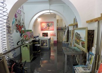 interno locale - Negozio via Pietro Cristofoli, 5r, Genova (zona Sampierdarena) - foto 4