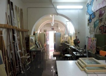 interno locale - Negozio via Pietro Cristofoli, 5r, Genova (zona Sampierdarena) - foto 6