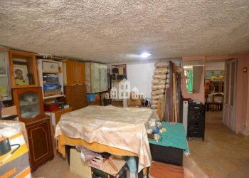 Locale sgombero - Casa indipendente Frazione Praie, 65, Locana - foto 10