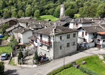 vista dall\'alto - Casa indipendente Frazione Praie, 65, Locana - foto 48