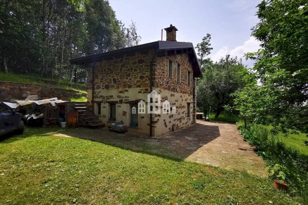 Facciata - Casa indipendente Regione Issoglio, snc, Rueglio - foto 1