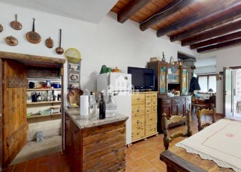 Soggiorno con angolo cottura - Casa indipendente Regione Issoglio, snc, Rueglio - foto 14