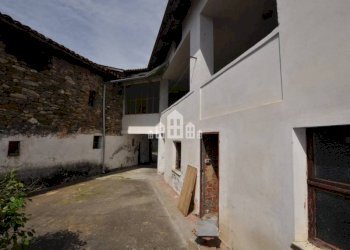 Facciata - Casa indipendente via Costantino Nigra, 5, Castelnuovo Nigra - foto 7