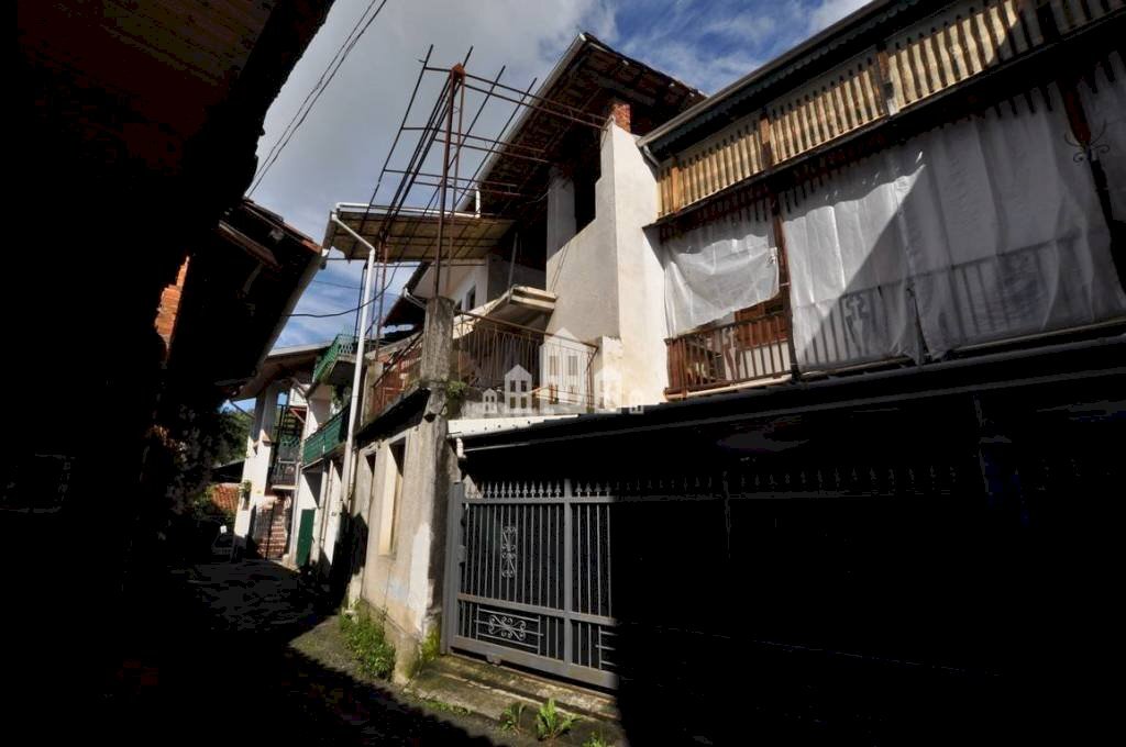 Facciata - Casa indipendente via Croce, 6, Castellamonte - foto 2