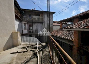 Terrazzo - Independent house via Croce, 6, Castellamonte - photo 11