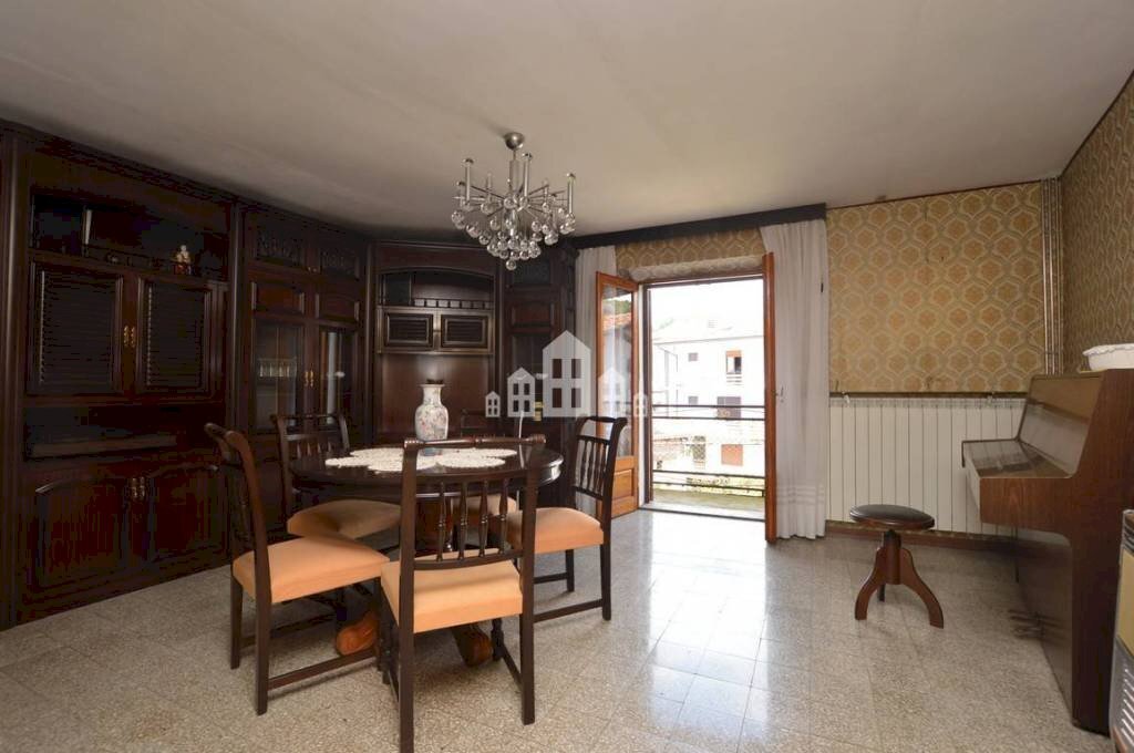 Sala - Independent house via Umberto I, 20, Val di Chy - photo 2
