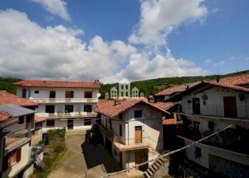 Vista - Casa indipendente via Umberto I, 20, Val di Chy - foto 30