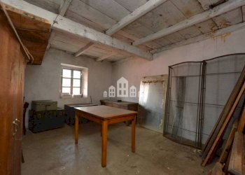 Locale - Casa indipendente via Umberto I, 20, Val di Chy - foto 44