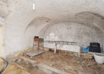 Locale - Casa indipendente via Umberto I, 20, Val di Chy - foto 10