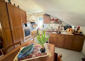 am2.jpg - Mansarda Ameglia - foto 8