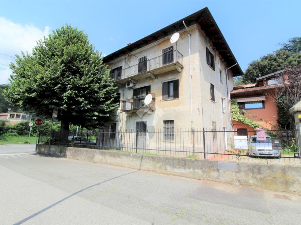 Four-room apartment Via San Marco, Borgofranco d'Ivrea - photo 3