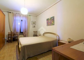 Four-room apartment Via San Marco, Borgofranco d'Ivrea - photo 17