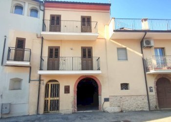 Quadrilocale Piazza Del Sole, Colledara - foto 1