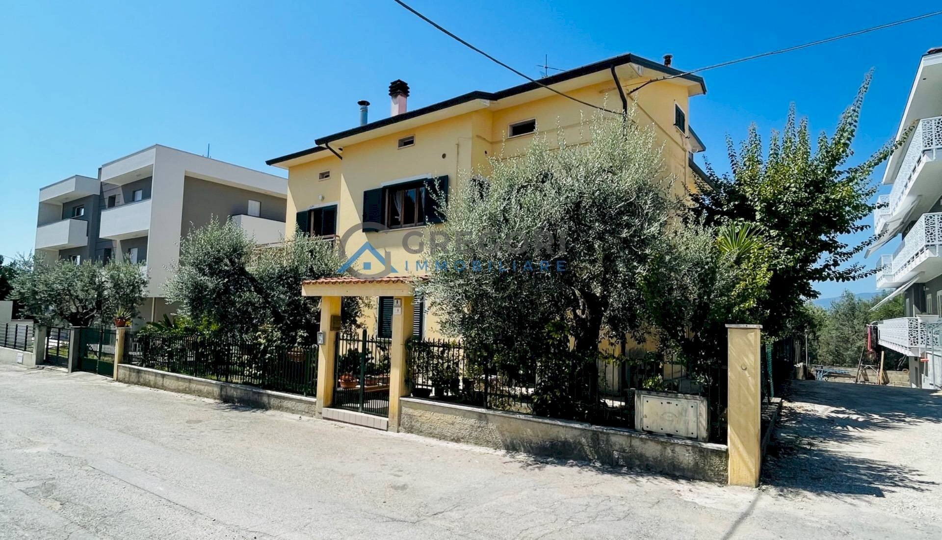 Villa Bifamiliare Via De Gasperi, Nereto - foto 2