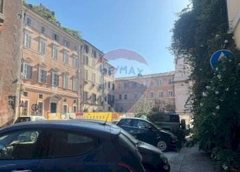 Locale Commerciale VIA dei Vecchiarelli(Coronari, Roma (zona Centro Storico) - foto 7