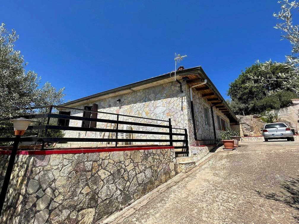 Single Family Villa via Eva Peron, Monreale - photo 1